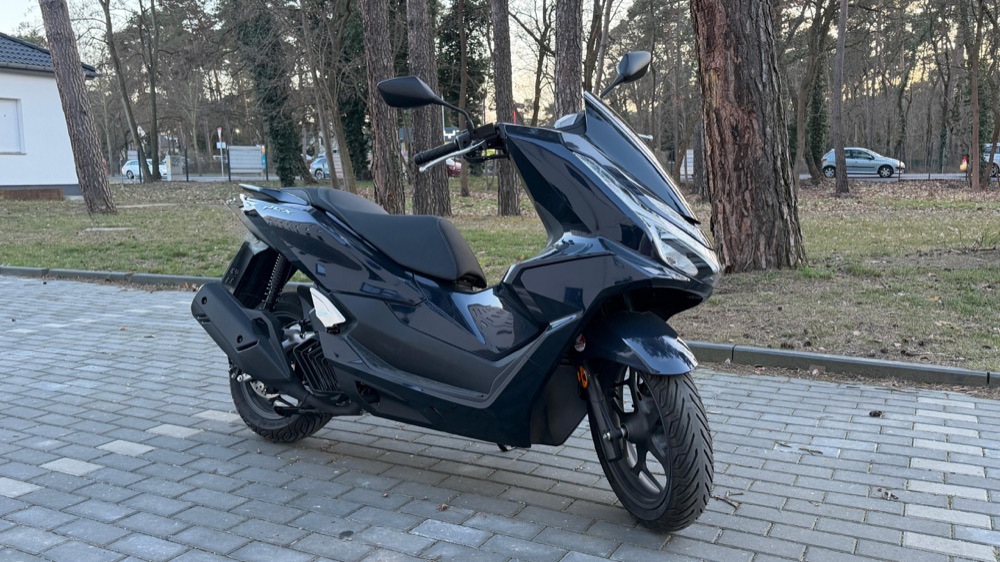 125er-Roller der Fahrschule Toros für B196 und A1